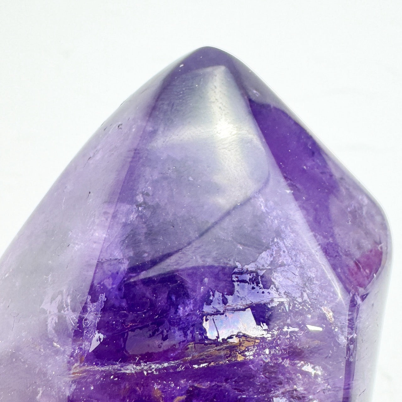 Amethyst Cluster: Unique Aesthetic of Natural Beauty