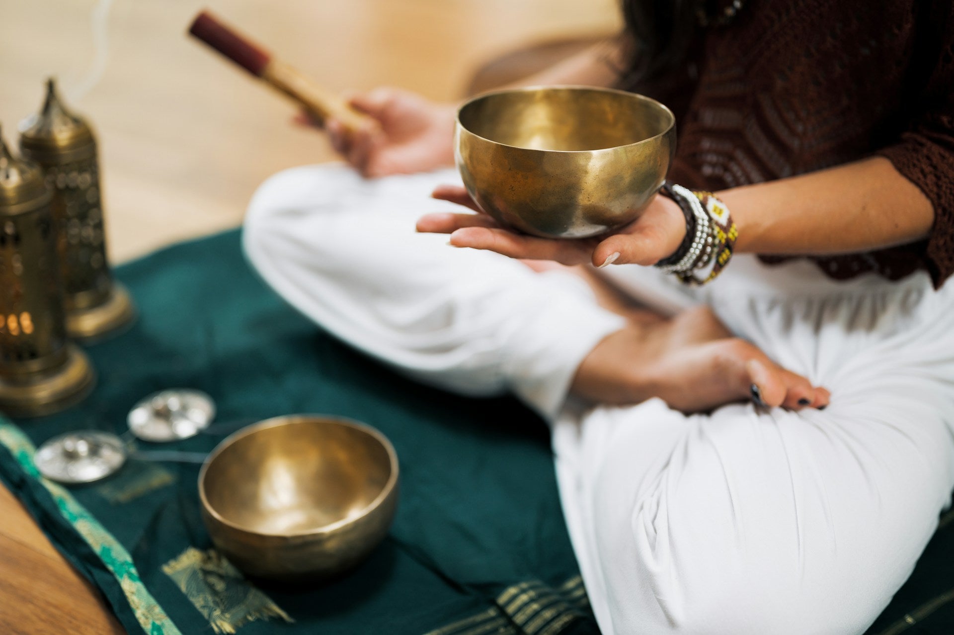Crystal and Sound Synergy: How Combining Crystals with Sound Therapy Amplifies Healing Effects