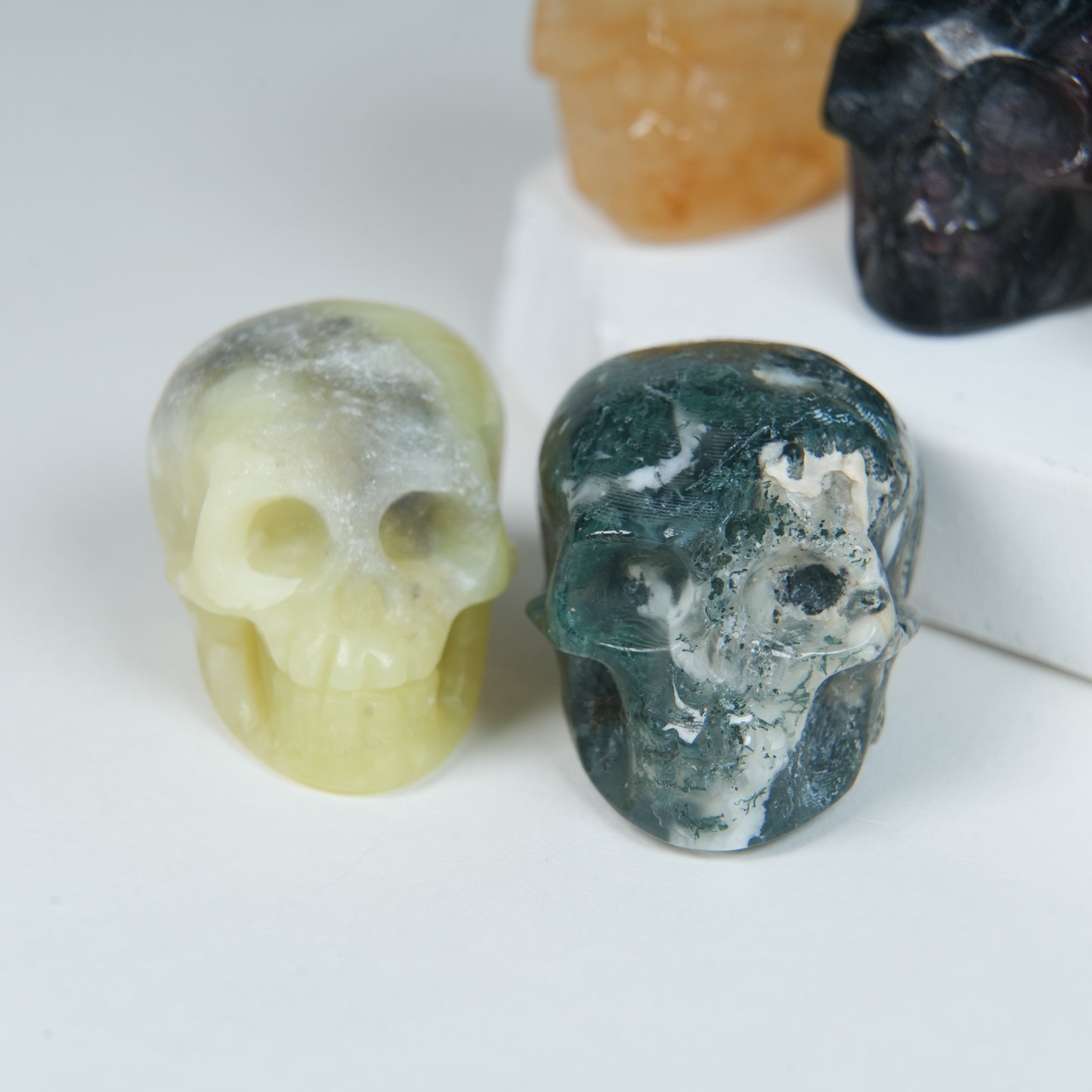 5pcs Set, Random Colors, Halloween Skull Carving, Head Skull, Head, Horror Decoration, Loose Gemstones