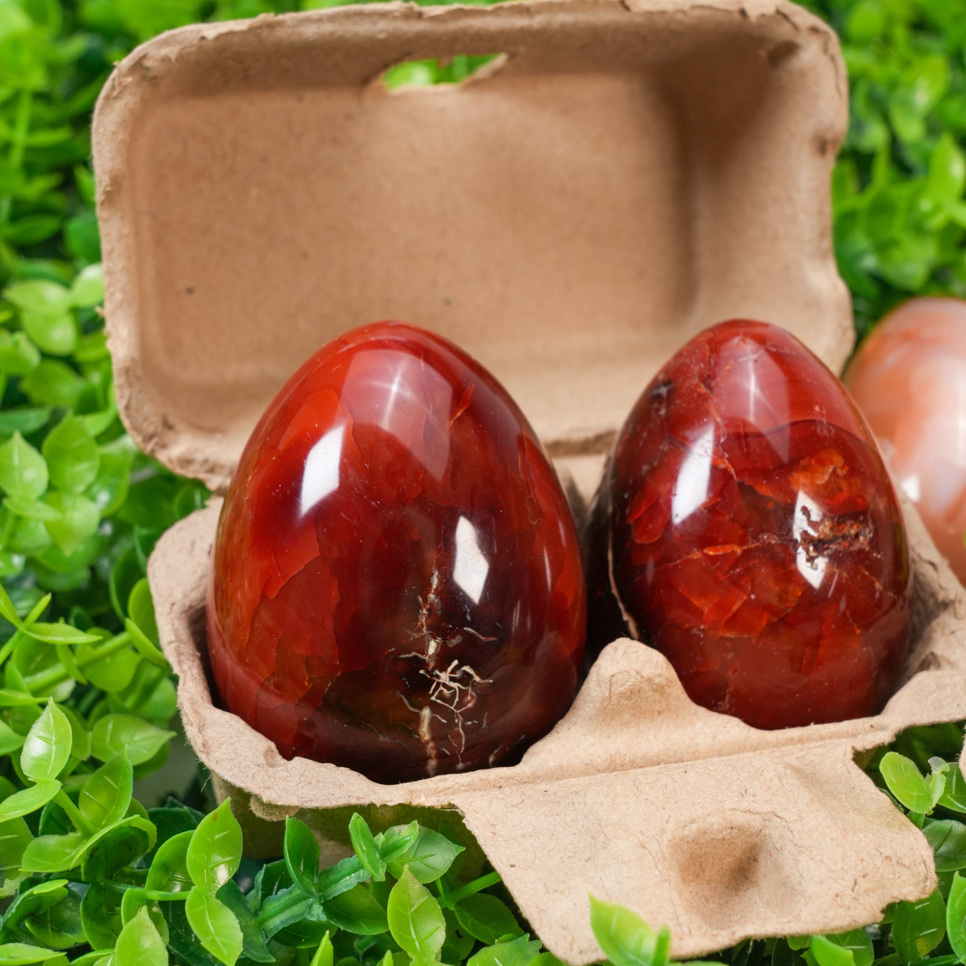 Natural Red Agate Crystal Egg Hand-Polished Healing Stone Sculpture