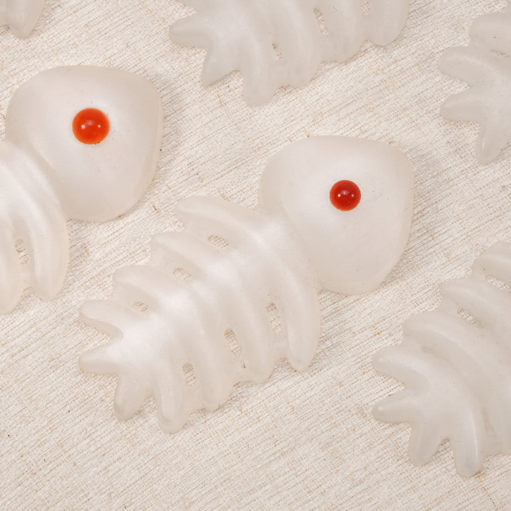 Selenite Fish Bone Carving With Red Agate Eye, Hand Carved Selenite Fish Skeleton Figurine Healing Crystal Witchy Desk Decor Gift