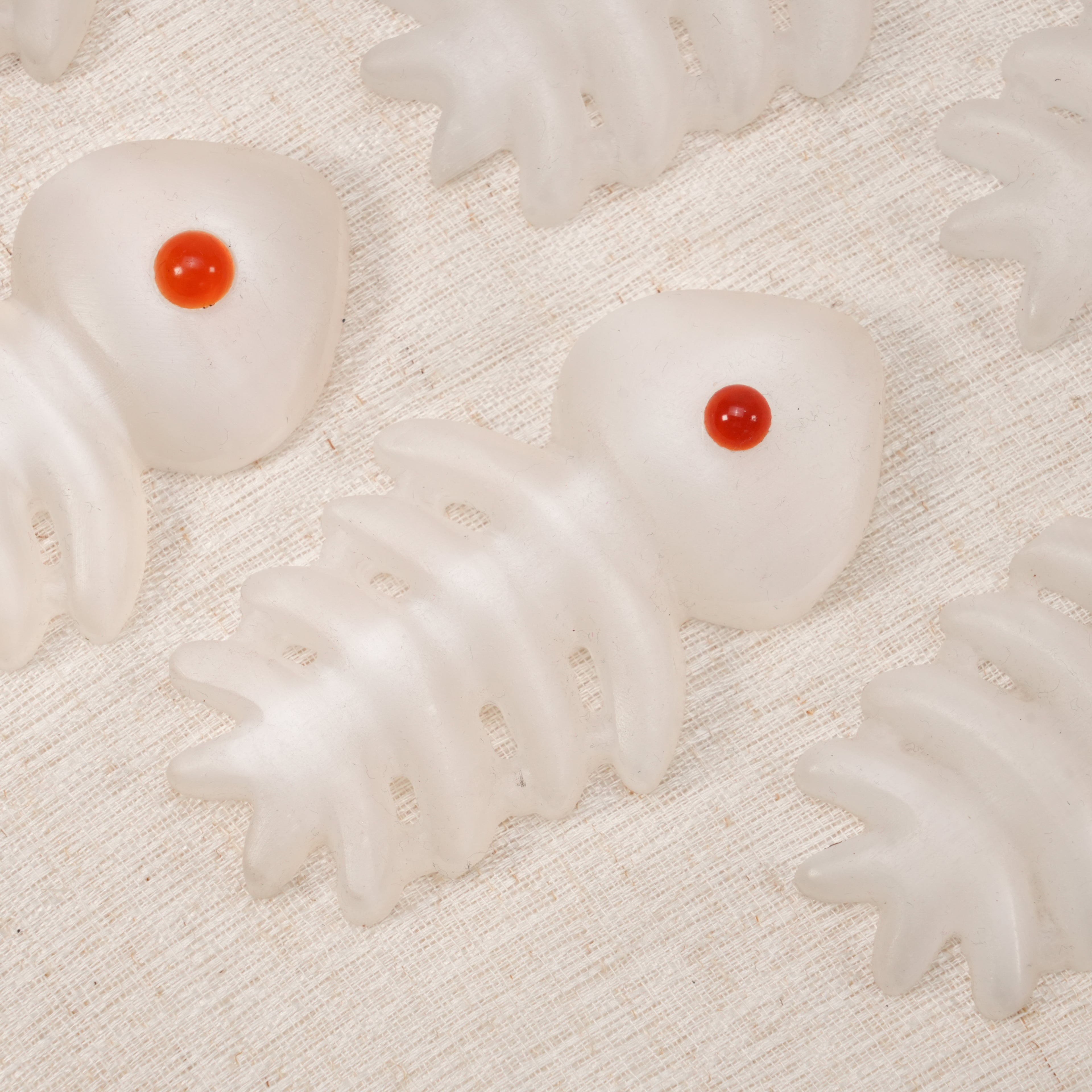 Selenite Fish Bone Carving With Red Agate Eye, Hand Carved Selenite Fish Skeleton Figurine Healing Crystal Witchy Desk Decor Gift