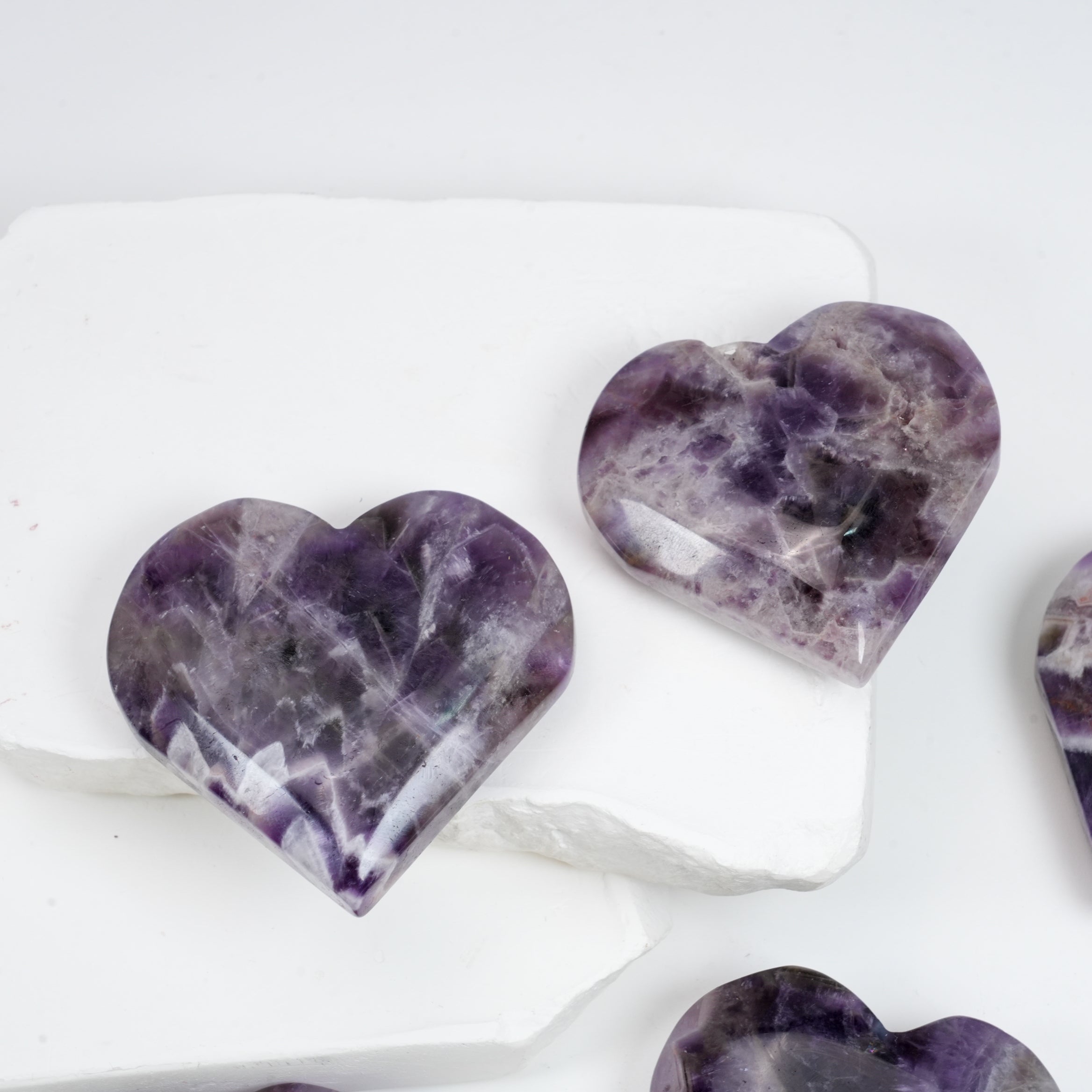Dream Amethyst Heart Palm Stone, Polished Chevron Amethyst Heart Worry Stone, Natural Crystal Thumb Stone for Meditation, Stress Relief & Spiritual Decor