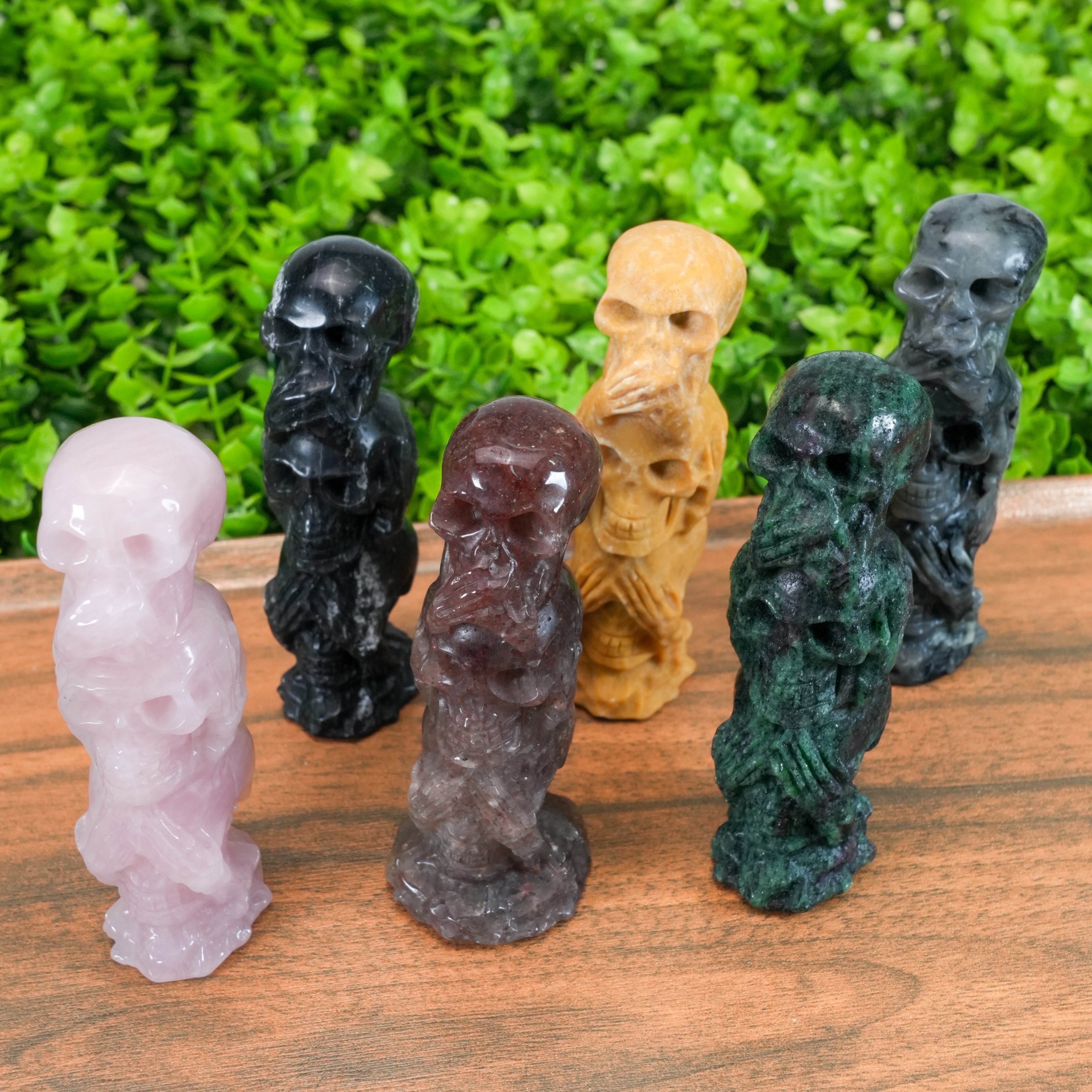 Mixed Crystal Skull Totem Carving Set - Natural Stone Skull Tower for Protection & Spiritual Healing