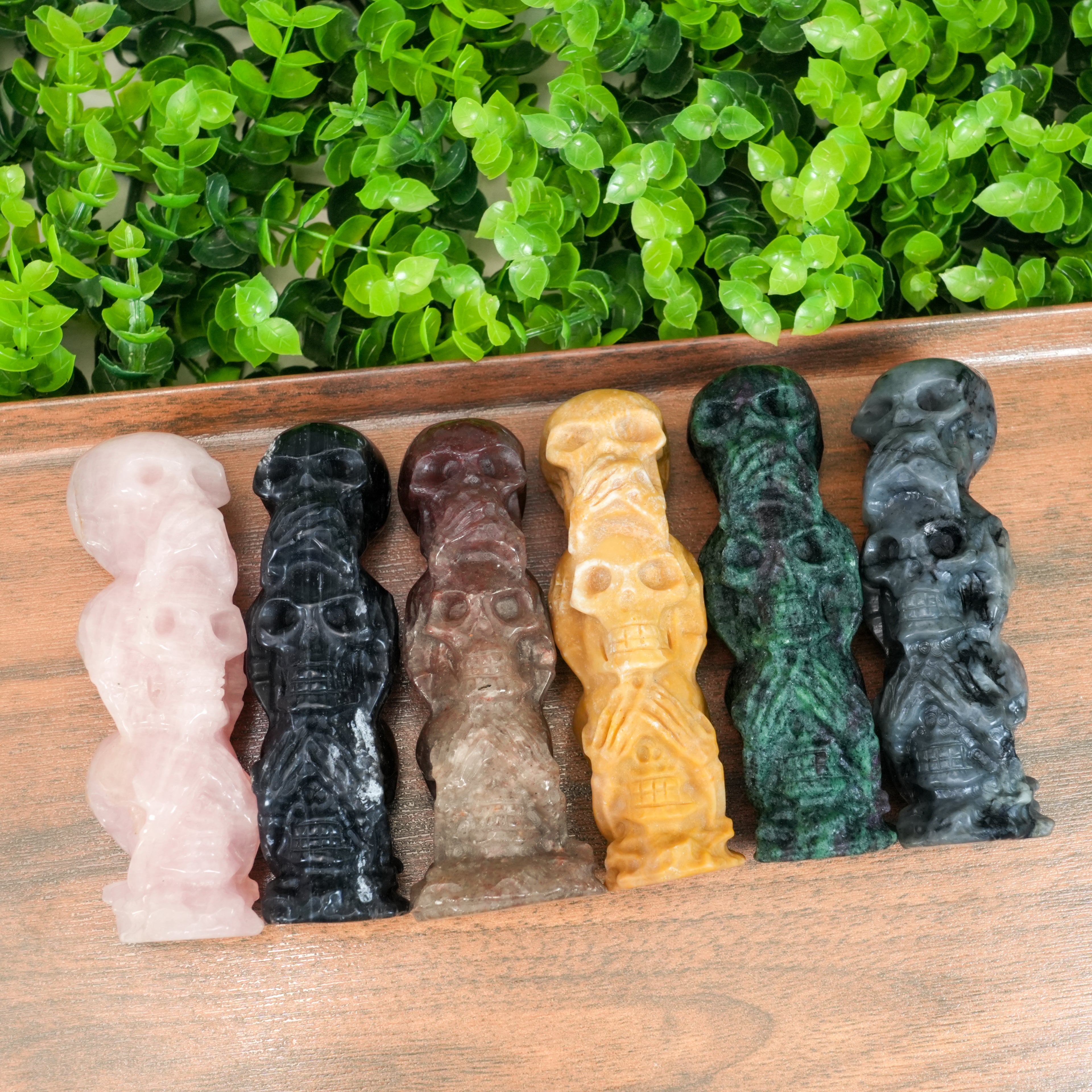 Mixed Crystal Skull Totem Carving Set - Natural Stone Skull Tower for Protection & Spiritual Healing