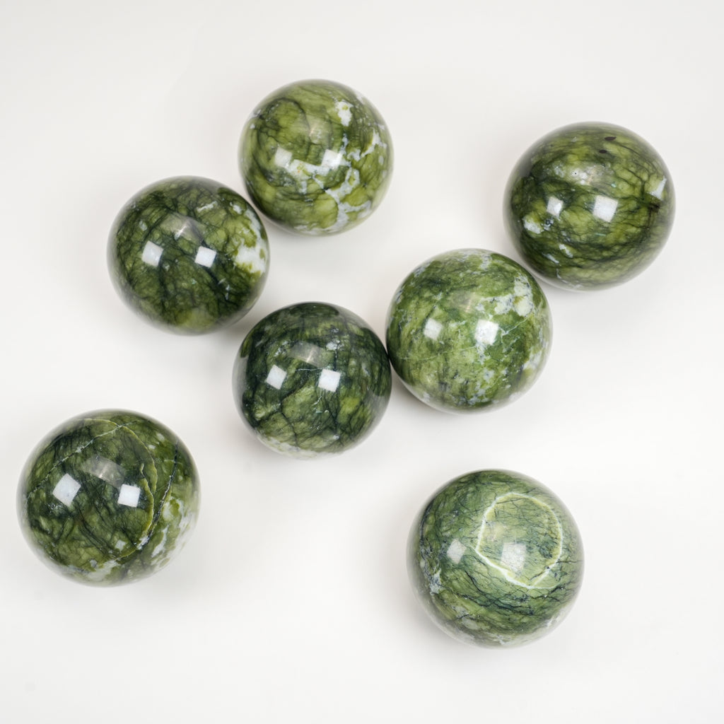 Natural Green Xiuyu Jade Sphere 6.6cm(2.6in), Hand Polished Healing Gemstone Ball, Natural Mineral Stone Sphere for Home Desktop Decor, Meditation Crystal Ornament