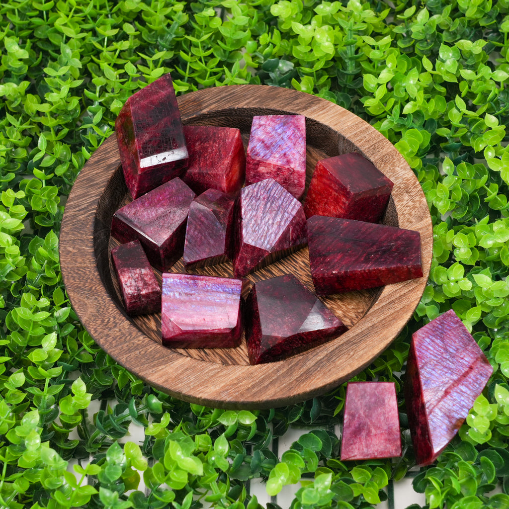 Red Moonstone Free-Form - Natural Healing Crystal for Home Decor, Meditation & Spiritual Balance