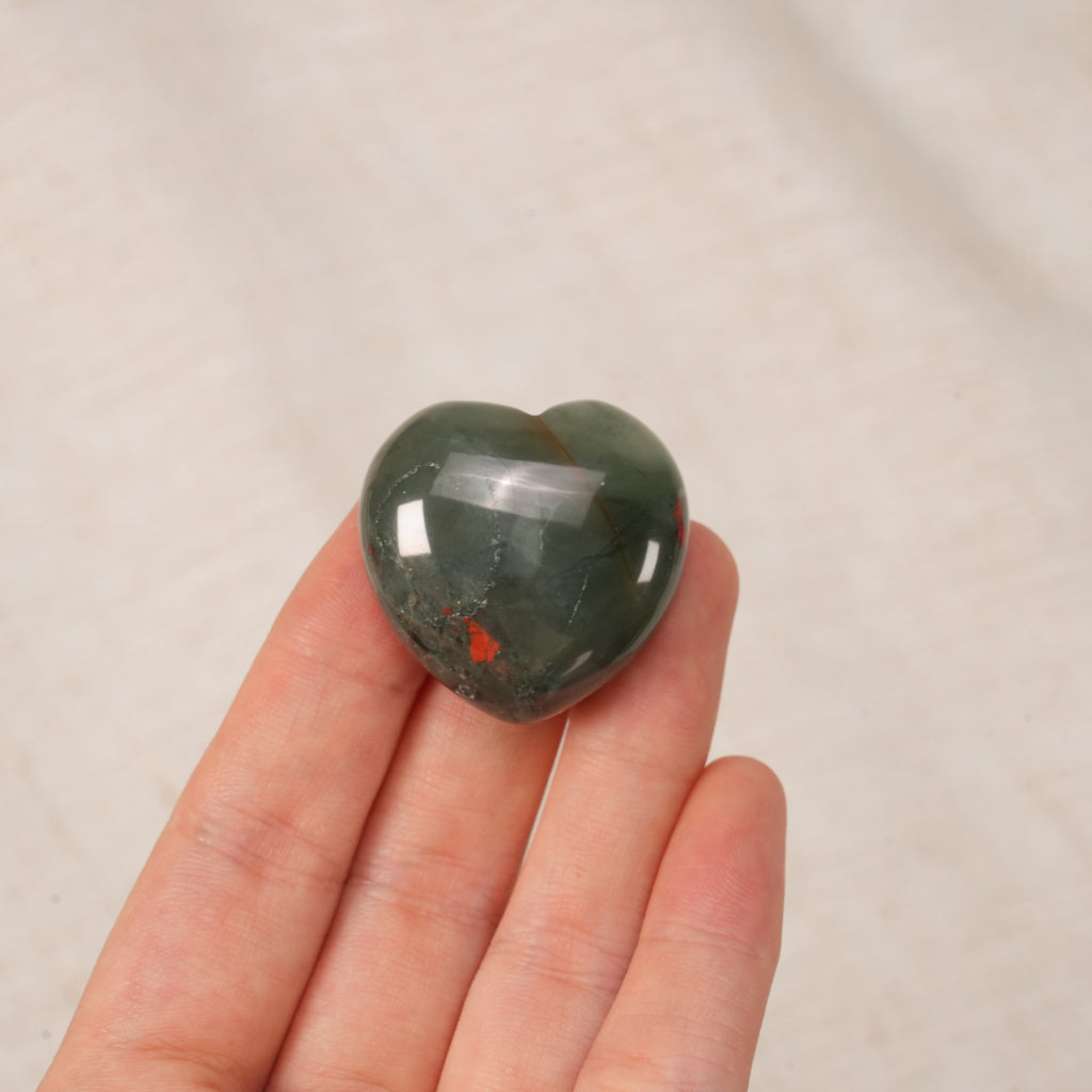 Mixed Natural Crystal Mini Heart Worry Stones Bulk, Assorted Polished Pocket Palm Heart Crystals For Chakra Meditation Healing Gift Wholesale