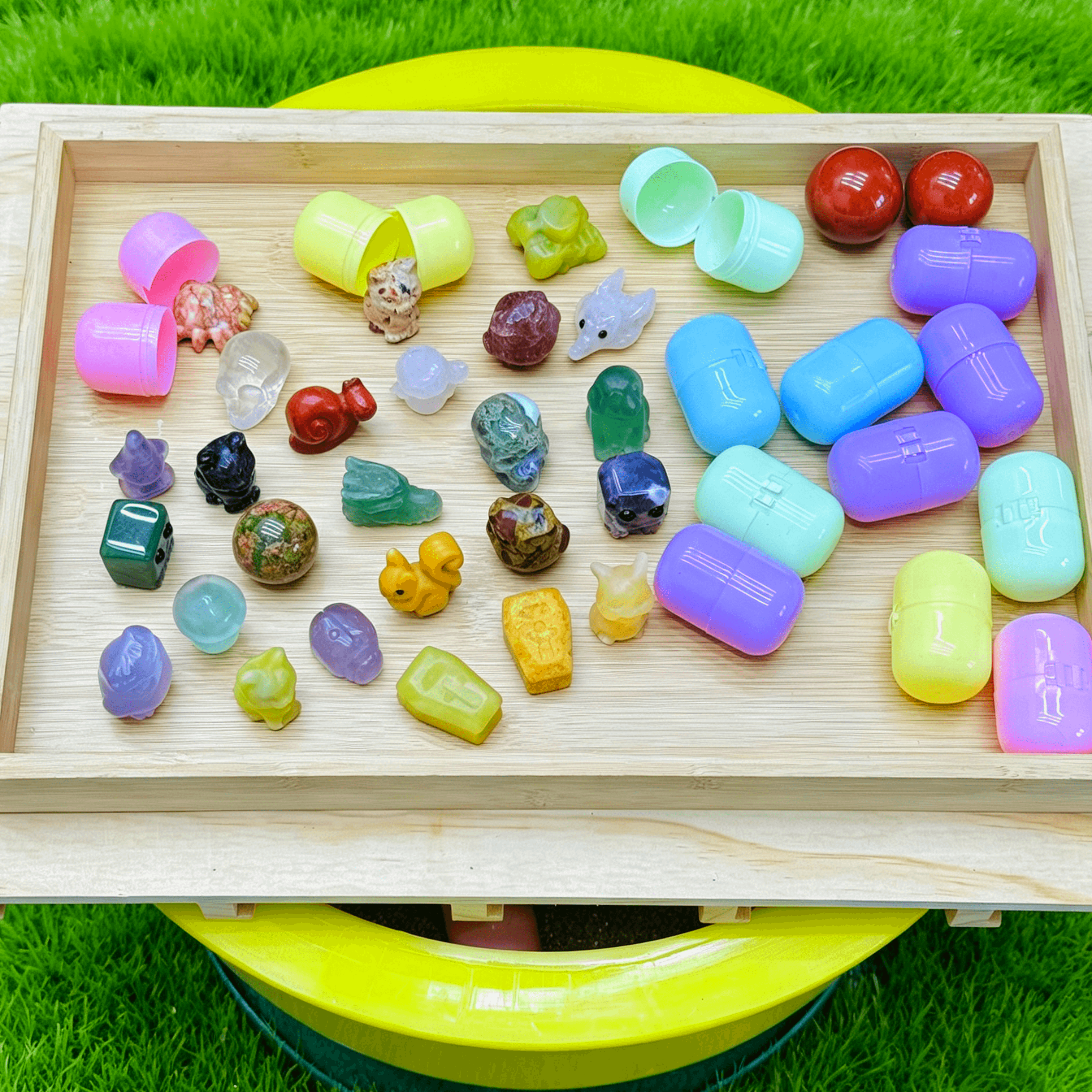 Crystals Capsule Scoop