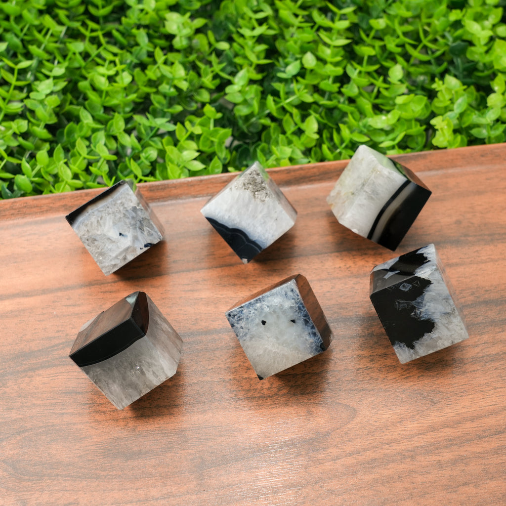 Natural Black Sardonyx Cube Crystal Polished Black Agate Square Stone Genuine Gemstone for Reiki Healing