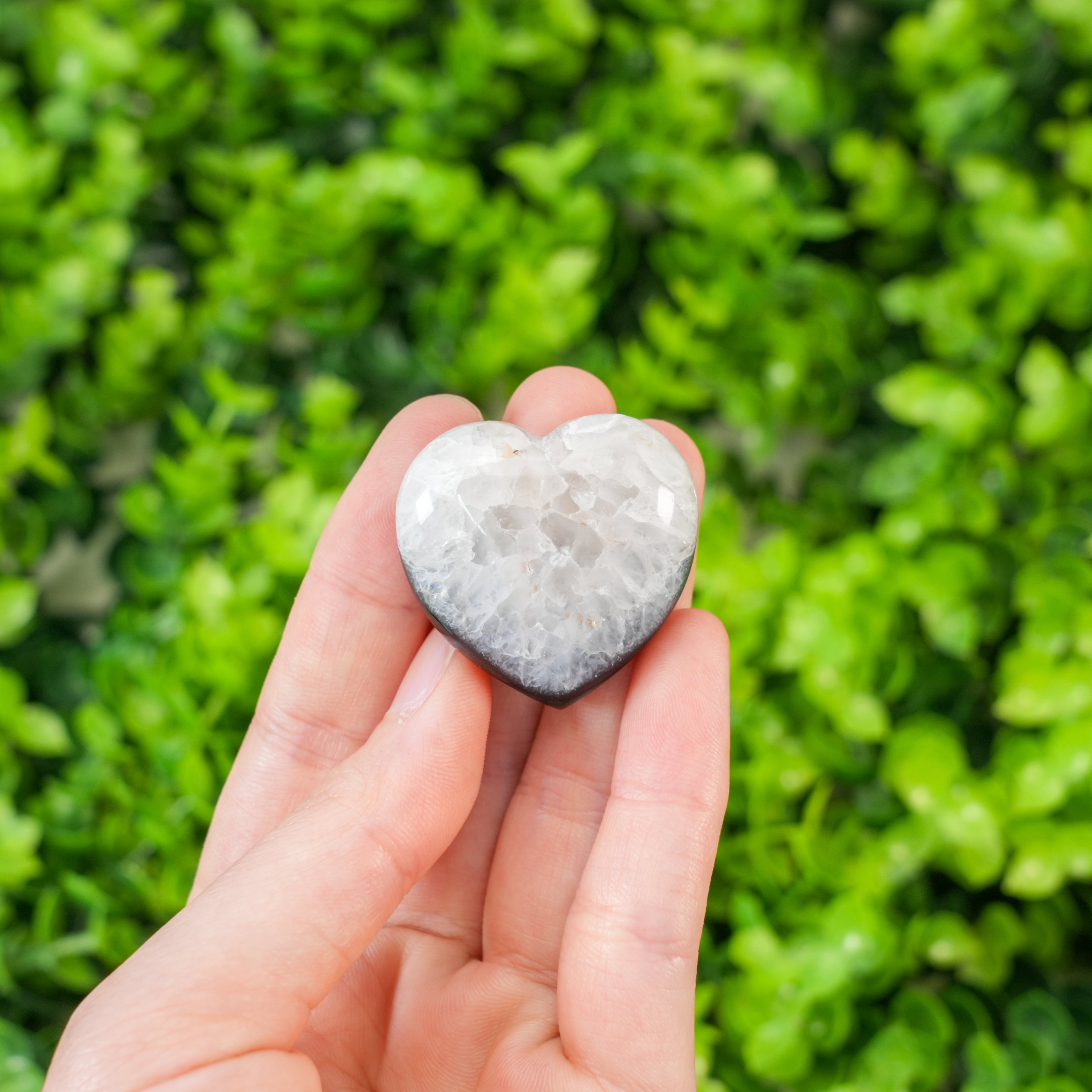 Mini Black Sardonyx Heart Stone Unique Natural Pattern Heart-Shaped Crystal