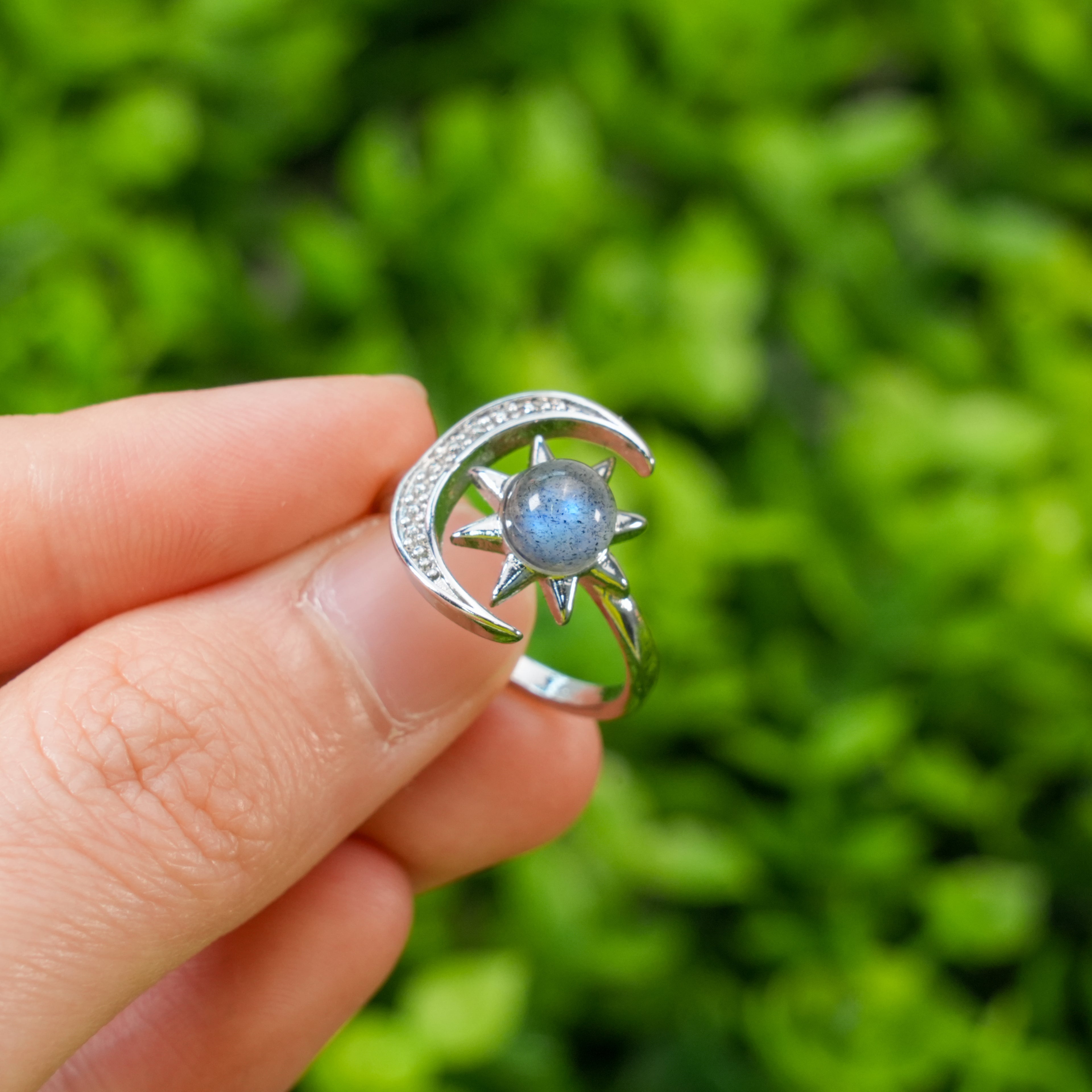 Natural Labradorite Statement Ring - Hand-Crafted Gemstone Ring with Vibrant Blue & Purple Flash