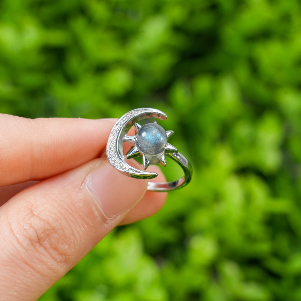 Natural Labradorite Statement Ring - Hand-Crafted Gemstone Ring with Vibrant Blue & Purple Flash