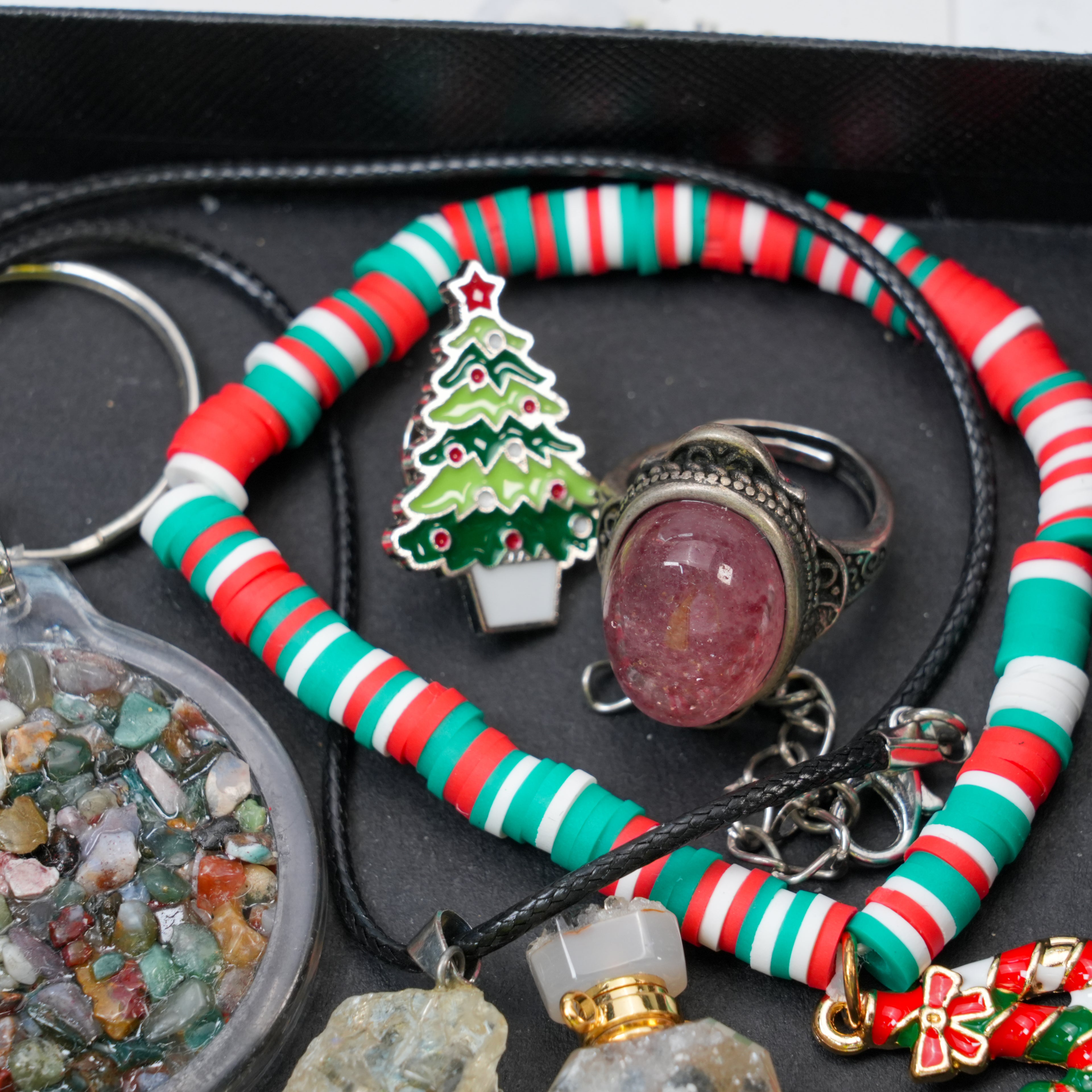 Crystal Jewelry Gift Box | 6-8 Pieces Necklace, Bracelet, Ring, Keychain & Crystal Accessories Set with Luxury Packaging