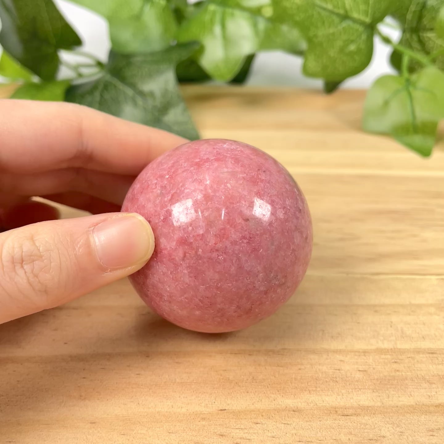 Natural Thulite Crystal Sphere, Pink Zoisite Polished Ball Healing Stone for Meditation, Energy Crystal Decor Gift